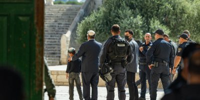 Saudi dan Yordania Berang, Menteri ‘Israel’ Ibadah di Masjid al Aqsa