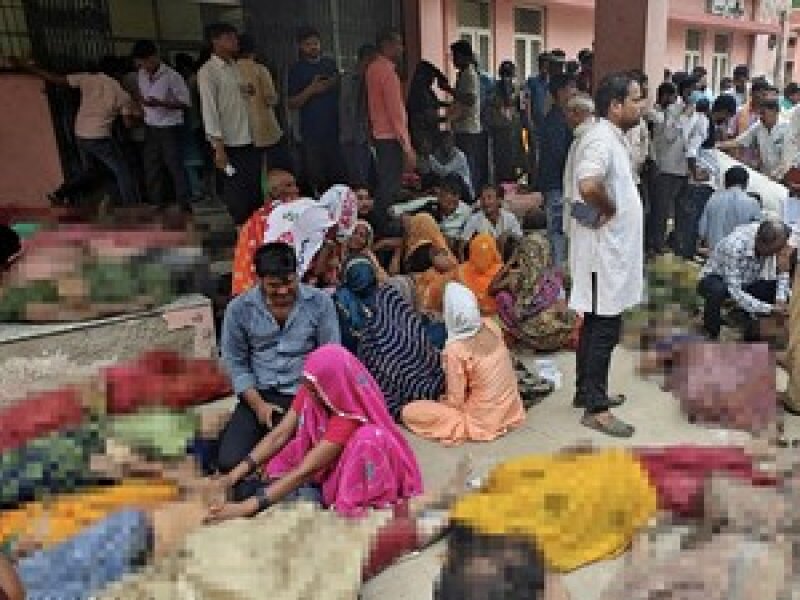 Sedikitnya 121 orang tewas terinjak-injak dalam festival keagamaan di India