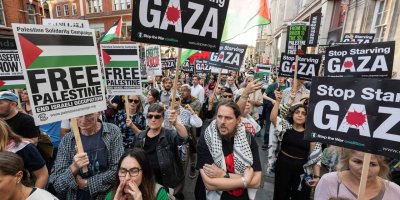 Pukuli Panci dan Wajan, Aktivis Pro-Palestina Inggris Protes Kelapran di Gaza