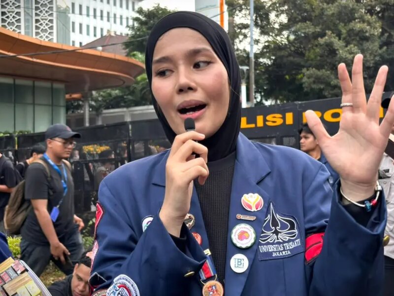 Siapa Zahra Nazira? Ketua BEM FH Trisakti yang Pimpin Ikrar Sumpah Mahasiswa di Patung Kuda