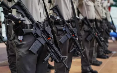 Senjata Curian dari Gudang Militer 'Israel' Beredar di Tangan Geng Kriminal