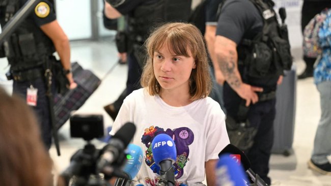 Dideportasi ke Prancis, Greta Thunberg Sebut &#8216;Israel&#8217; Melanggar Hukum Internasional
