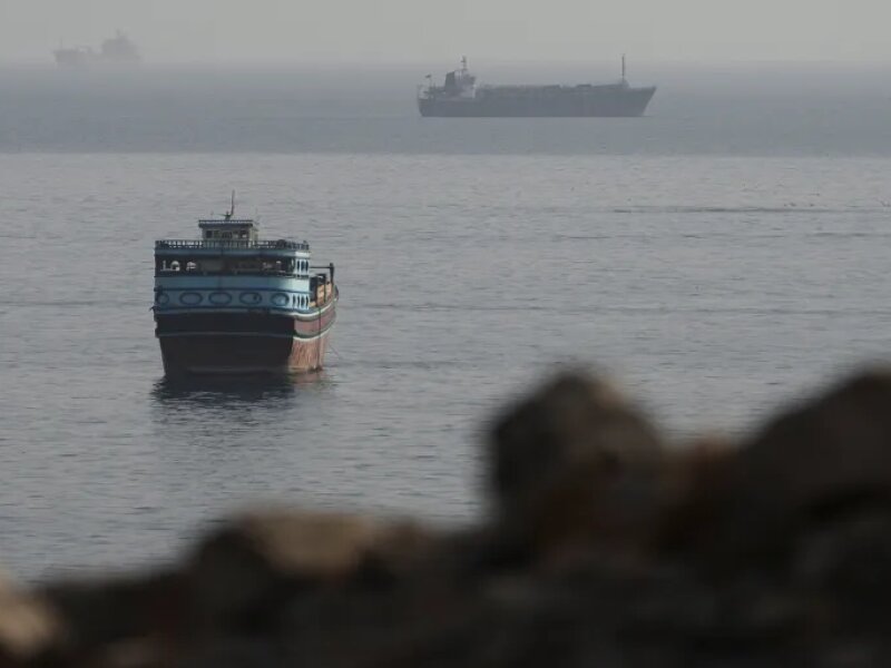Selat Hormuz Segera Dibuka? AS Klaim Kesepakatan Dekat, Iran Bantah Berunding dengan Washington