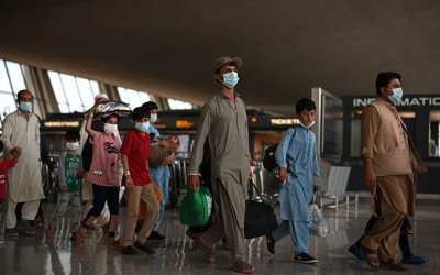Amir IIA Kecam Larangan Masuk Warga Afghanistan ke AS