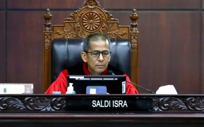 Hakim MK Saldi Isra Soroti Penggunaan Dana Kampus, Gaji Rendah tapi Ada Seragam Dosen dan Air Bermerek