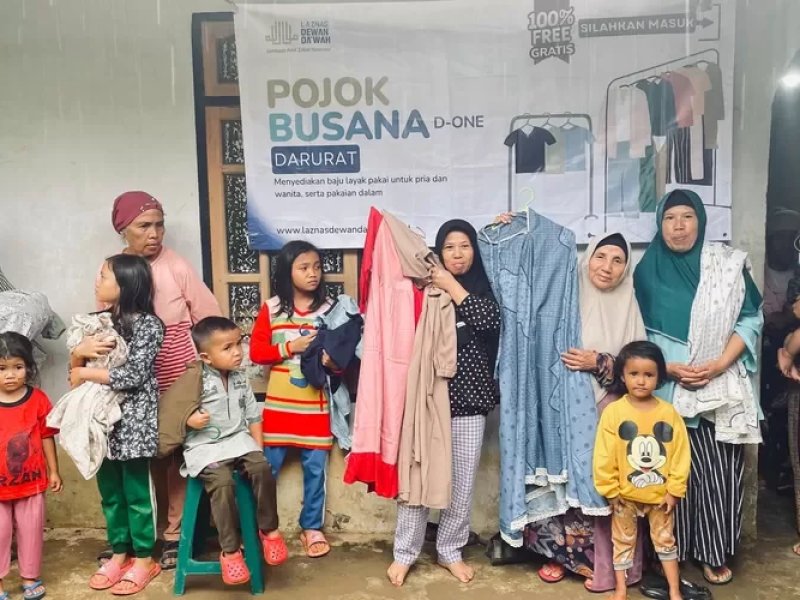 Penyintas Banjir Sumatera Padati Pojok Busana Gratis LAZNAS Dewan Dakwah