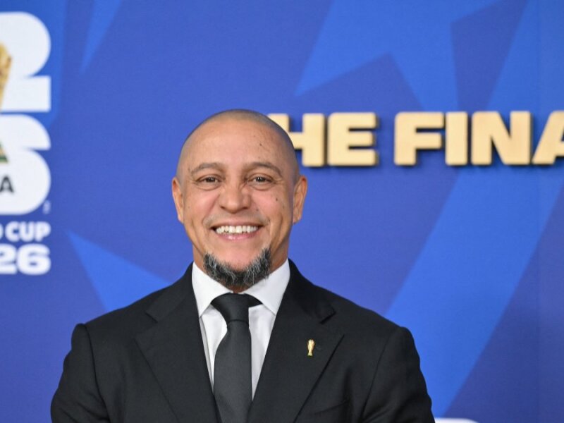 Legenda Sepak Bola Brasil Roberto Carlos Dikabarkan Masuk Islam, Disebut Telah Mengucapkan Syahadat