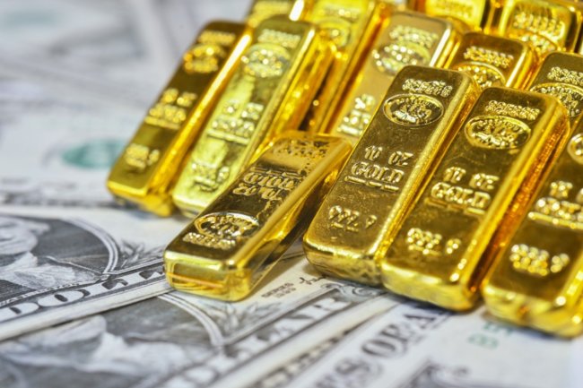 Para Ahli Bullish Terhadap Emas Saat Dolar Melemah