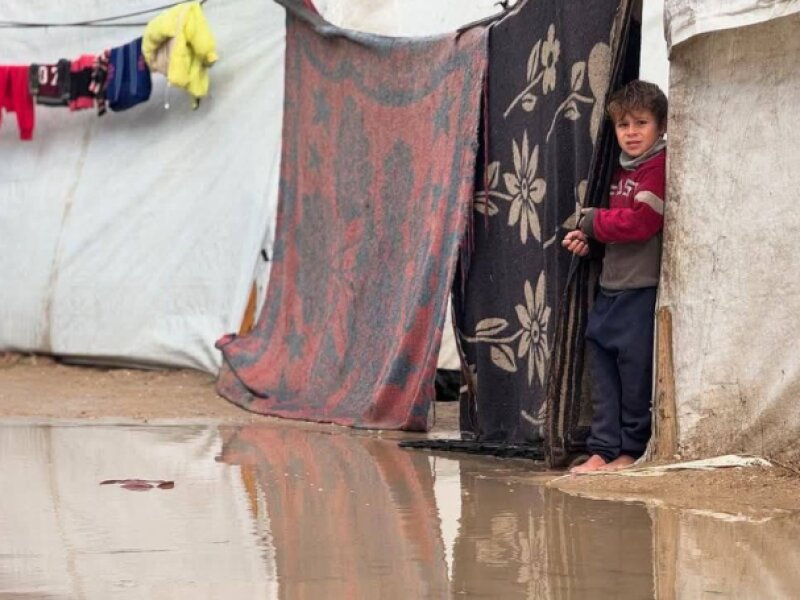 Banjir dan Kedinginan, Pengungsi Gaza Hadapi Kondisi Mengerikan