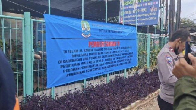 Sekolah Elite Al Kareem di Bekasi Disegel: Tak Terdaftar di Dapodik, Klaim Kurikulum Cambridge Diduga Palsu