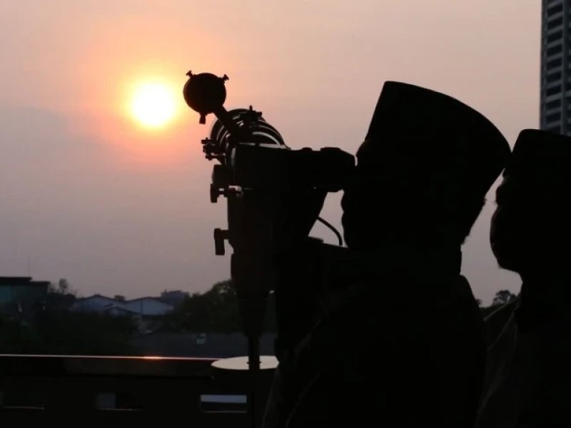 BMKG Pastikan Ketinggian Hilal Hari Ini di Bawah 1 Derajat