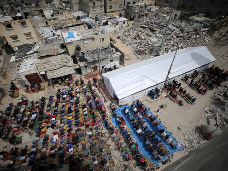 Azan Terus Bergema dari Masjid-masjid yang Hancur di Gaza