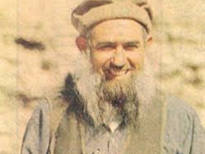 Sepak terjang pejuangan jihad Dr. Abdullah Azzam Rahimahullah di mata sang istri