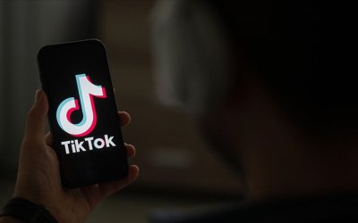 Albania Melarang TikTok Selama Satu Tahun Setelah Penikaman di Sekolah