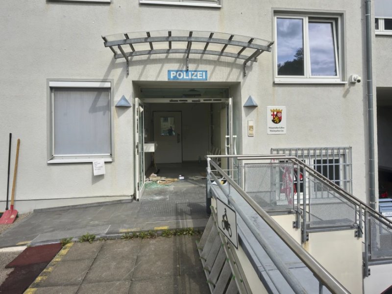 Usai Serangan di Konsulat 'Israel', Pria Bersenjata Parang Serang Polisi Jerman