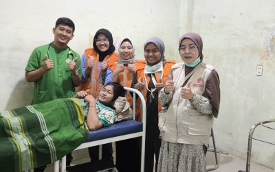 Bayi Lahir di Tengah Banjir Aceh Tamiang, Tim UNAIR Hadirkan Harapan di Posko Bencana